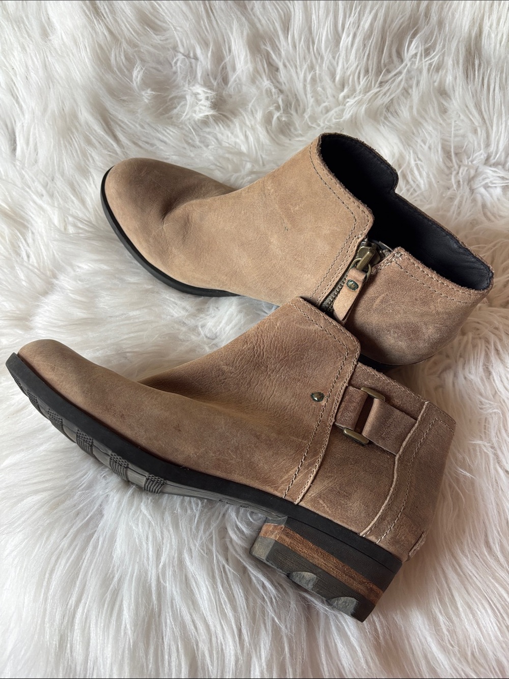 Sorel Lolla Tan Suede Ankle Booties with Buckle Detail Size 9